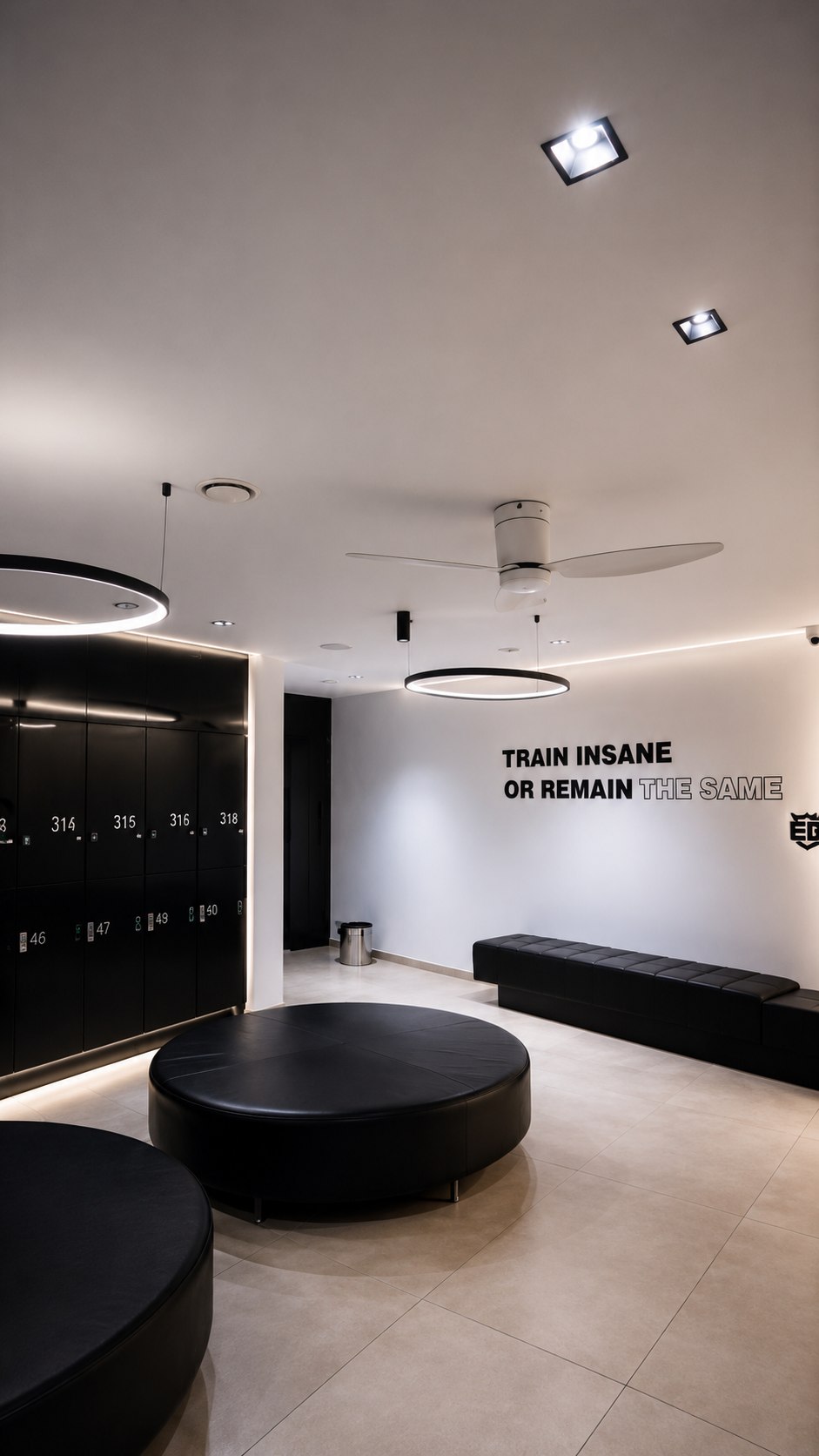 Vestiaires noirs avec lounge